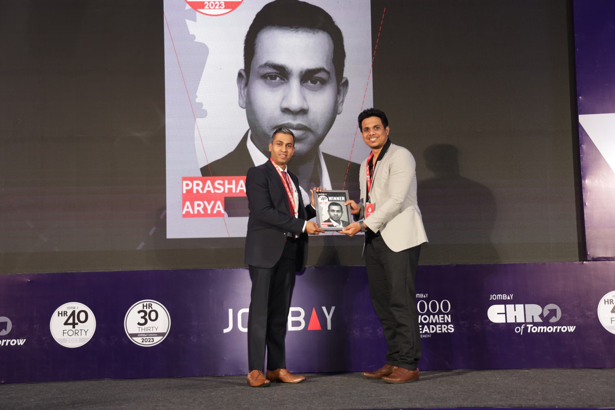 Hr30u30_Benefits_Visual1